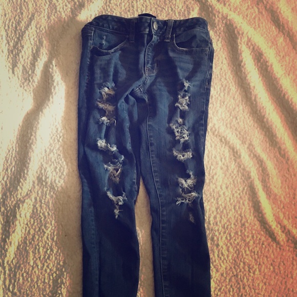 American Eagle distressed jeans - Picture 1 of 2